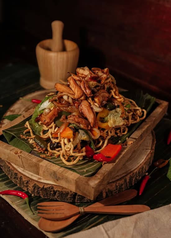 Nouilles croustillantes au poulet