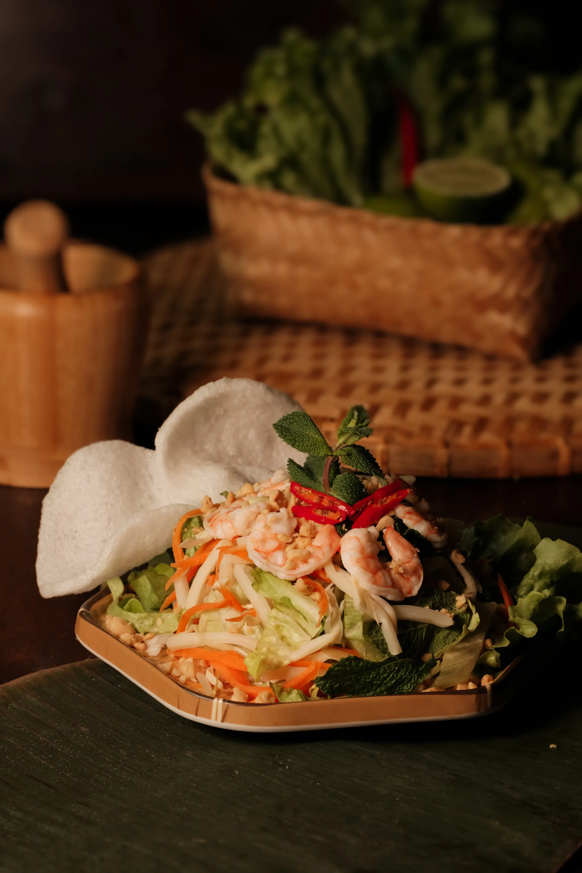 Salade de Tiges de Lotus aux Crevettes